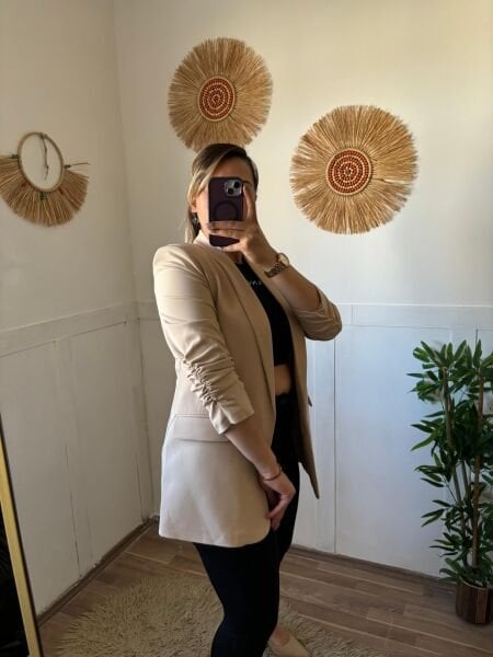 Kolu Büzgülü Astarlı Ceket