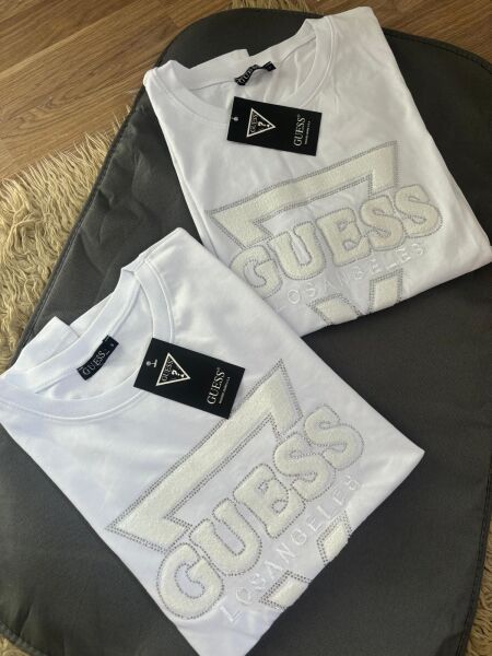 Marka Model T-Shirt