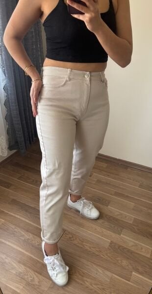 Krem Mom Jean