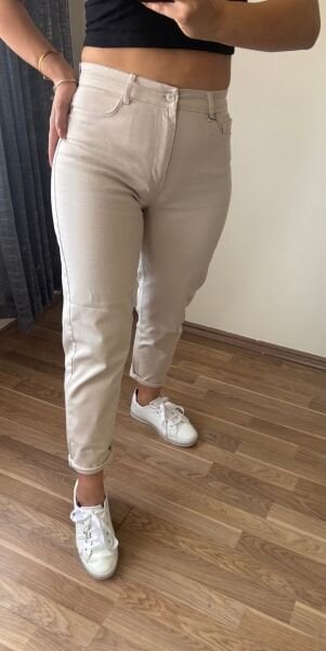 Krem Mom Jean