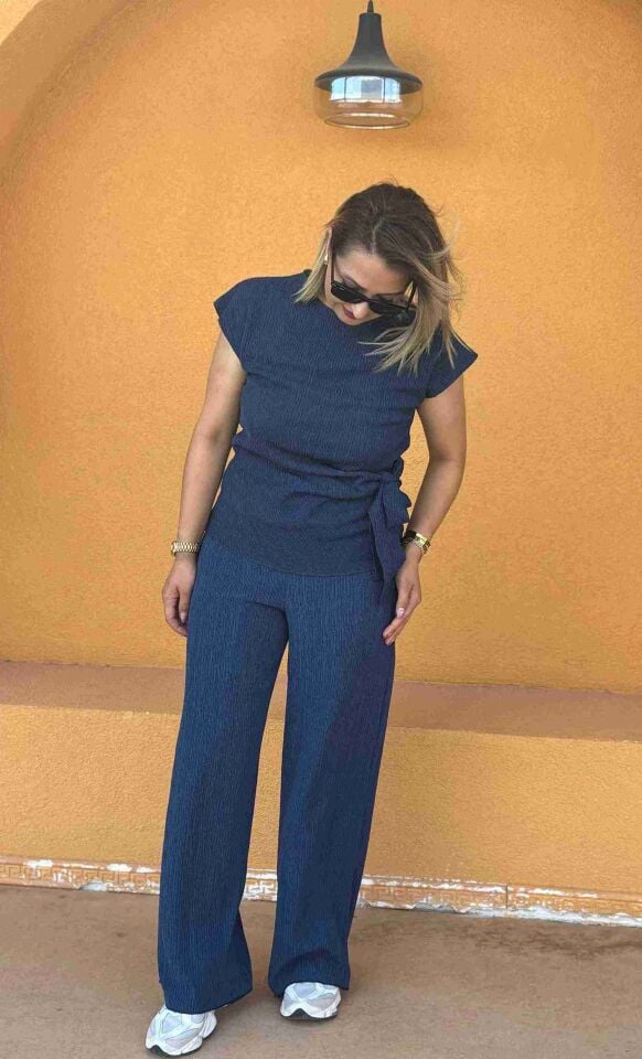 Bağlama Detaylı Bluz Pantolon Takim