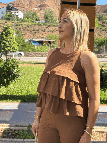 Kat Detaylı Bluz Pantolon Takim