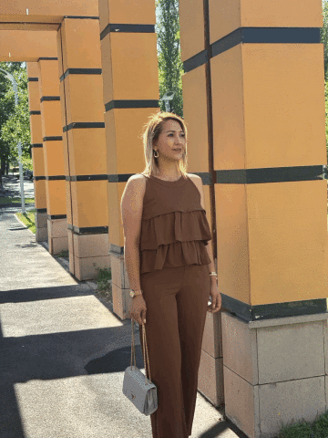 Kat Detaylı Bluz Pantolon Takim