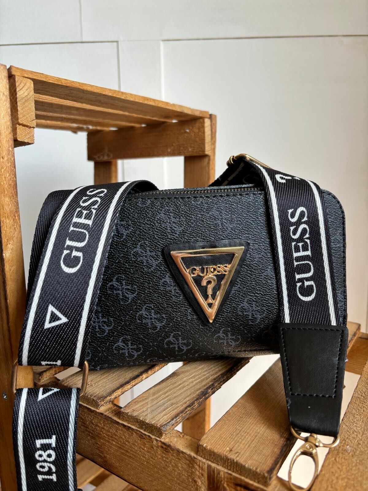 Marka Model Kamin Askı Çanta Siyah