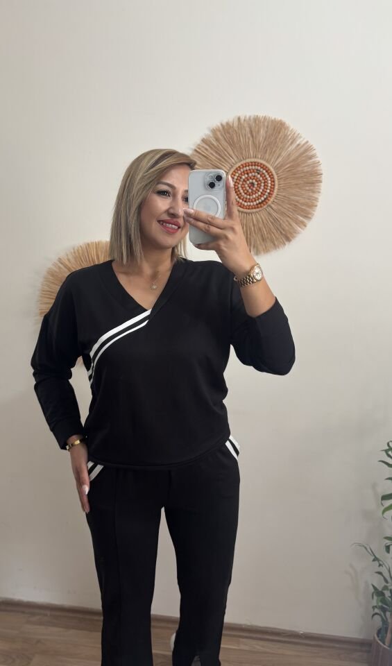 Paca Detayli Esofman Takimi