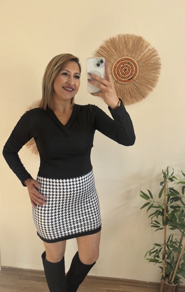 V yakali Kazayagi  Desenli Elbise