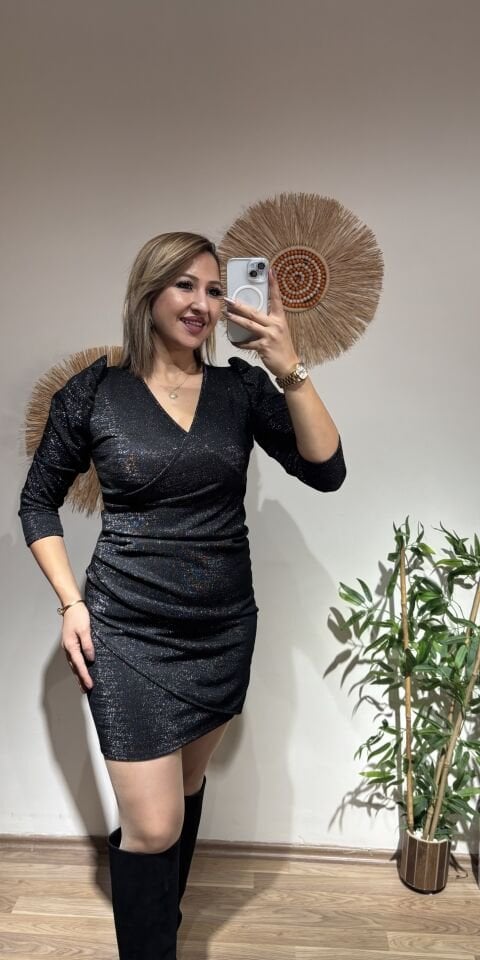 Drapeli Siyah Elbise