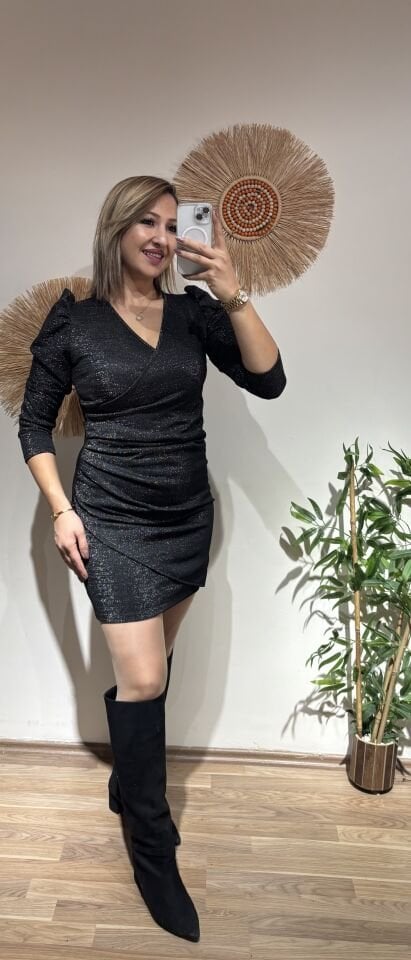 Drapeli Siyah Elbise