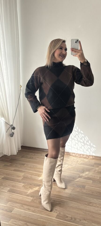 Kase Etekli Takim Kahverengi