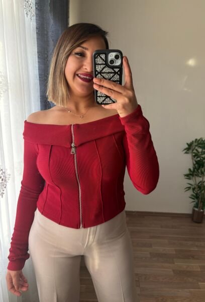 Kırmızı