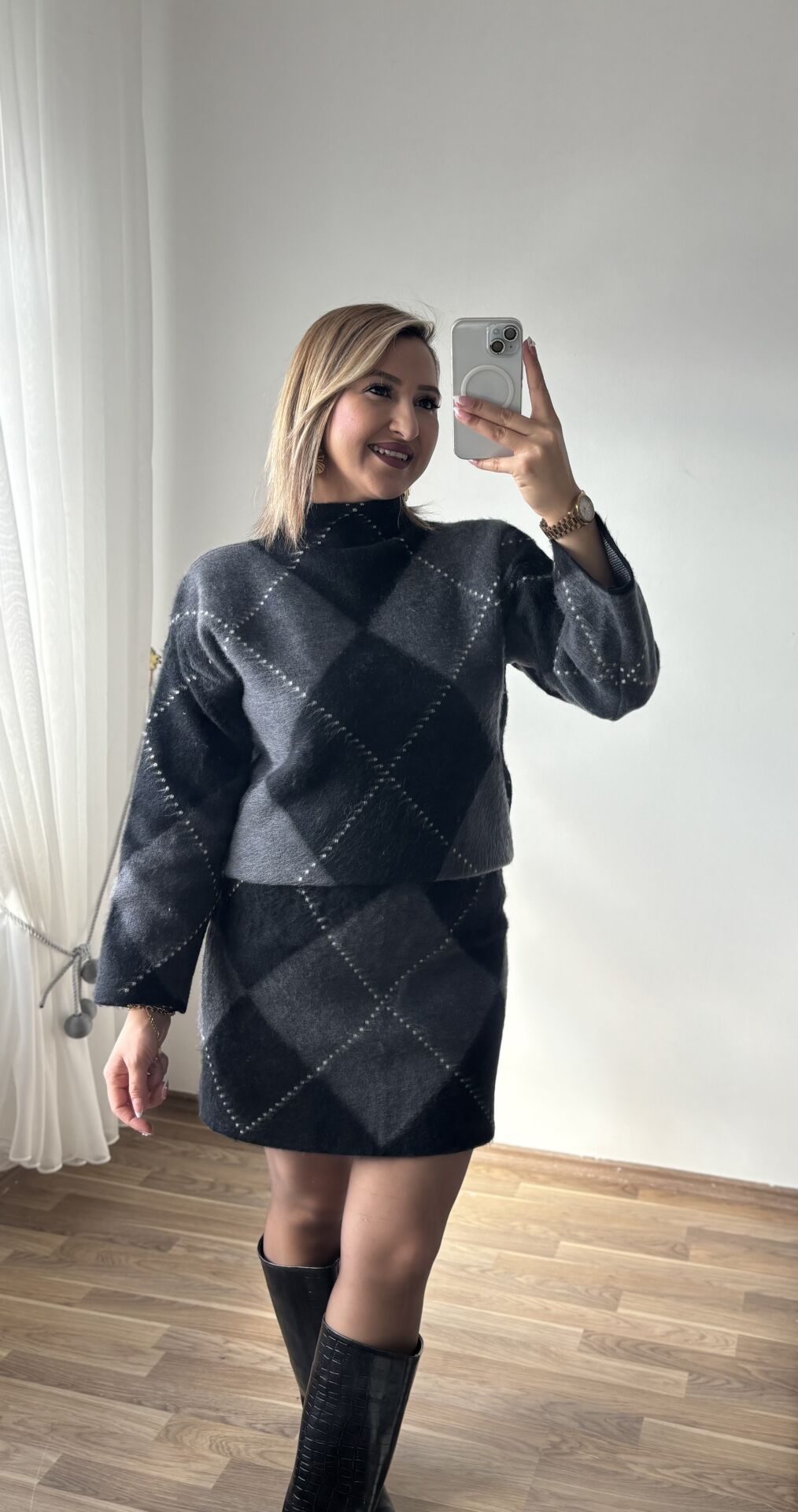 Kase Etekli Takim Antrasit